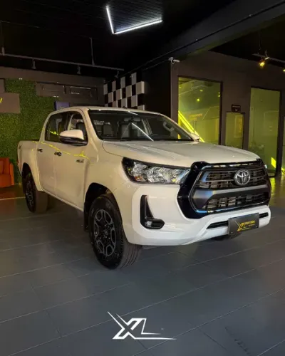 Toyota Hilux 4X2 2.4 Diesel 2023