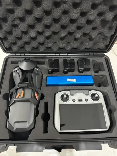Vendo DJI MAVIC 3 PRO