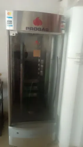 Máquina de assar frango