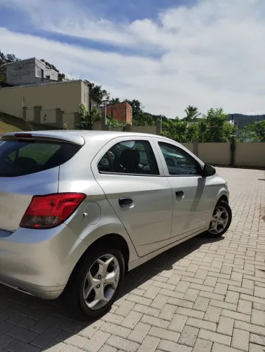 Chevrolet Onix JOY Hatch 1.0 8V Flex Mec. 4P 2018