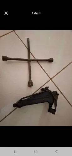 Macaco de carro 