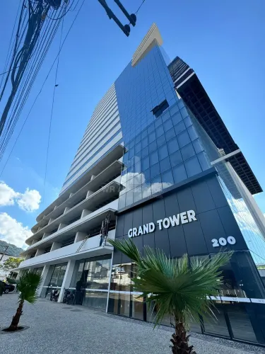 Sala Comercial à Venda no Centro, Juiz de Fora/MG