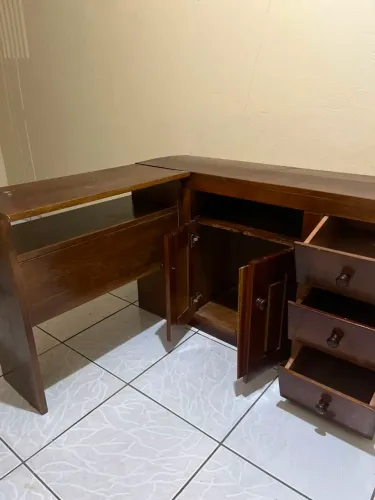 Mesa de madeira - 750,00
