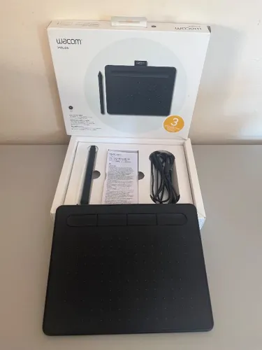 Mesa Digitalizadora Wacom Intuos Ctl4100, Pequena, 4 , Preto (Usado)