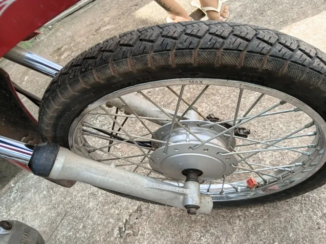 Moto em boas condições