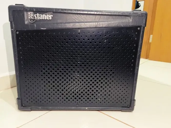 Amplificador Cubo de Guitarra Staner 110G