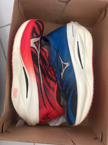 MIZUNO REBELLION PRO 3