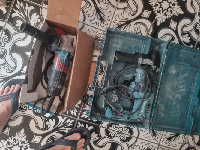 Vendo martelete e lixadeira