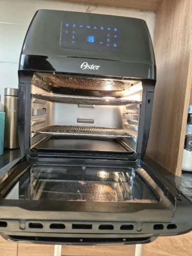 Fritadeira Sem Óleo Oster Oven Fryer, 3 em 1, 1800W, 12 Litros, Preta