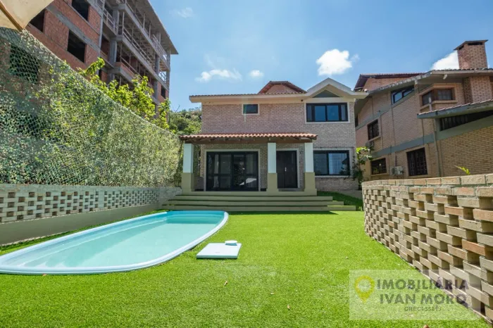 Casa à venda em Cachoeira Do Bom Jesus - Florianópolis