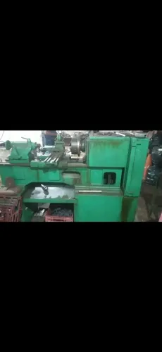 Máquina torno.