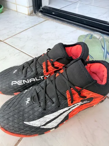 Vendo chuteira