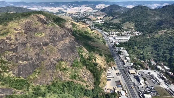 Imóvel para venda tem 95000 metros quadrados em Parque Industrial - Viana - ES