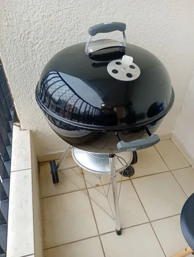Churrasqueira bola Weber