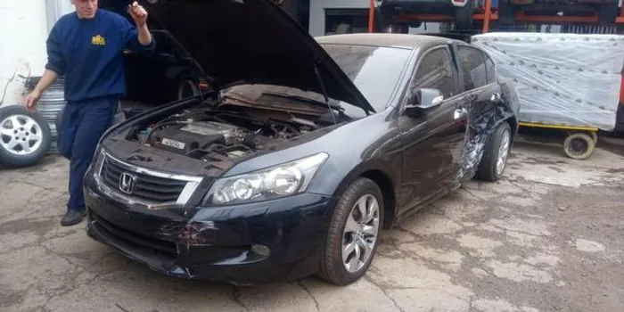 Honda Accord 3.0 v6 2012 para retirada de peças