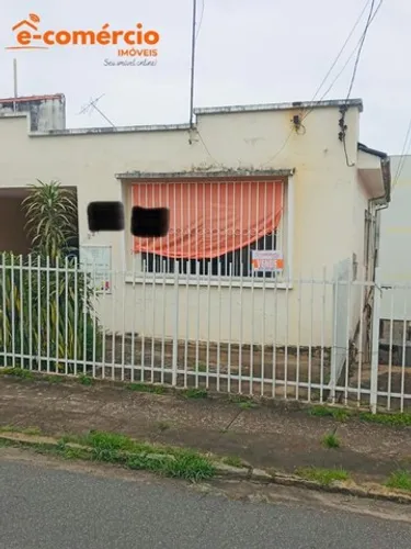 Casa em ótima localização no Centro em Lavras