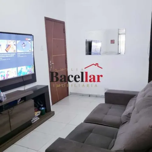 Mora bem! apartamento térreo com vaga, área externa e livre de condomínio.