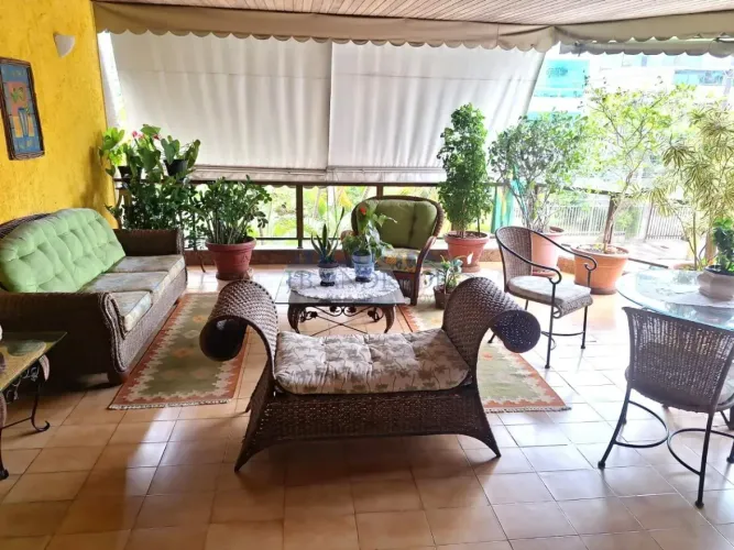 Jardim Oceânico | Apartamento 3 quartos, sendo 1 suite