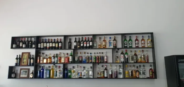 Vende se Painel de bebidas para Bar