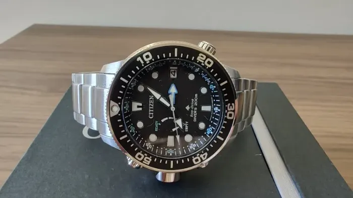 Relógio Citizen Aqualand Diver's 200m Eco-drive BN2031-85E