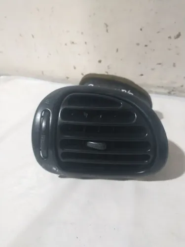 Difusor esquerdo Peugeot 206 06
