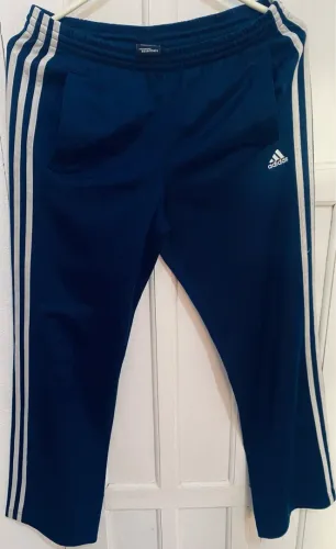 Calça adidas original pouco uso