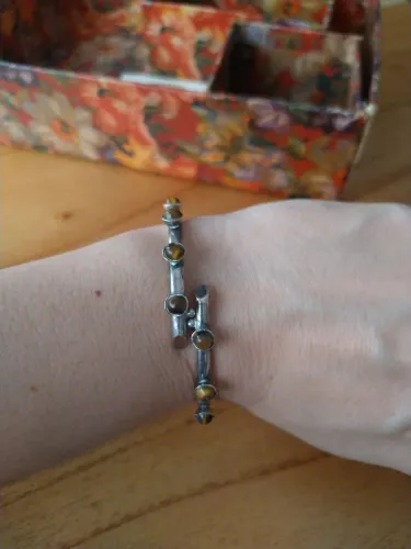 Pulseira com Olho de Tigre (Aspasia - White Plain New York)