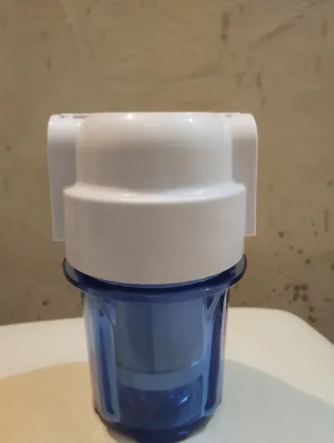 Filtro de água azul transparente para torneira ou embaixo da pia