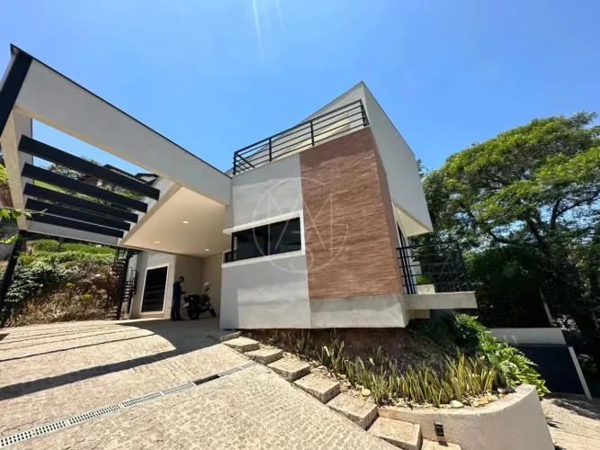 CASA NOVA A VENDA NO CONDOMINIO JARDIM BOTANICO EM SOUSAS