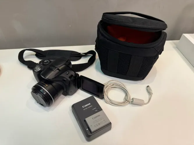 Canon SX30 IS