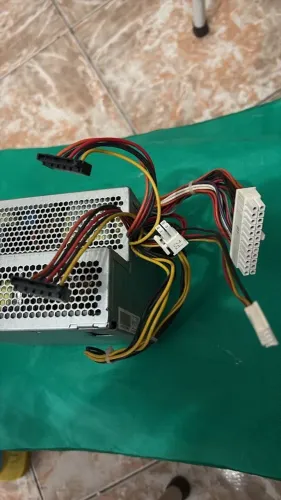 Fonte Dell modelo H235PD-01  235w Bi volt manual   24 pinos + 4  02 plugs sata