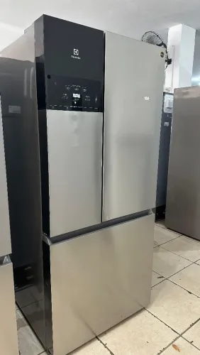 Geladeira Inox 03 Portas - Eletrolux 