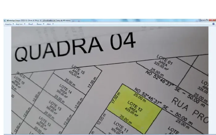 Terreno urbano com 425m2 esquina Jardim Itália em Marialva