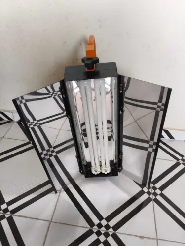 Iluminador Profissional Lextron Luz Fria 2 Lâmpadas - Compacto e Potente