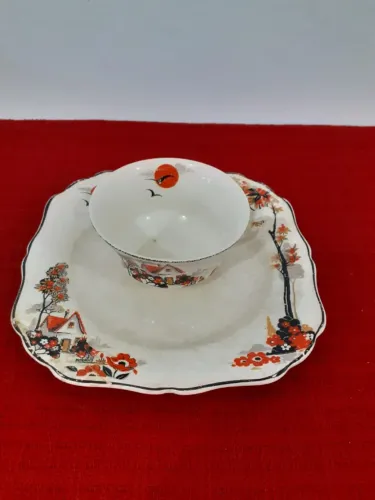 Xícara e prato de pão da linha Sylvania Cerâmica Inglesa J & G Meakin
