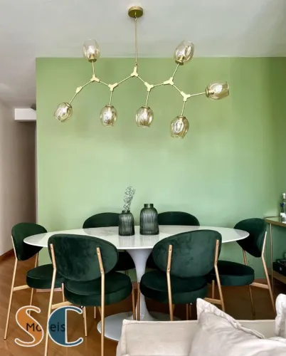 Mesa Saarinen Com Tampo Em Mármore Branco Extra