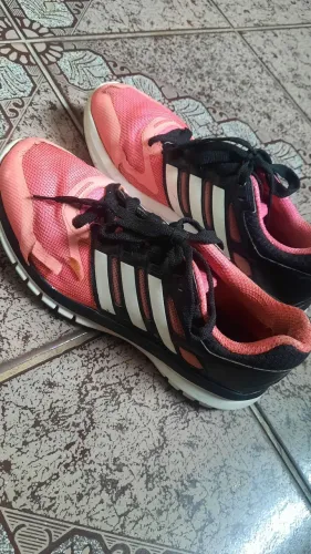 Tênis rosa feminino
