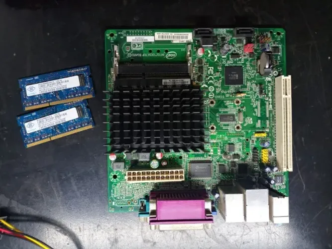 Placa mãe Intel D2500HN