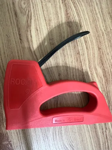 Grampeador manual Rocama slim