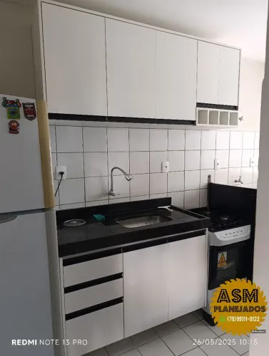 Armário planejado de cozinha branco