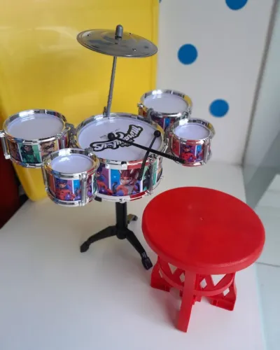 OFERTA MINI BATERIA INFANTIL COM BANQUINHO