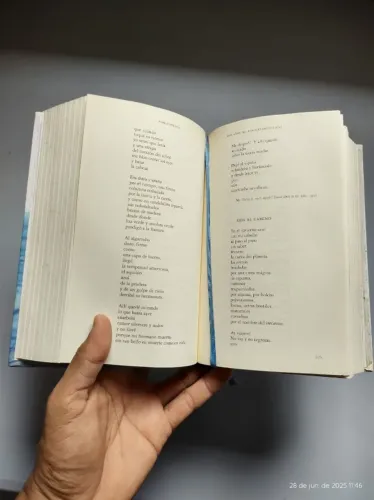 Pablo Neruda - Antología General - capa dura - usado