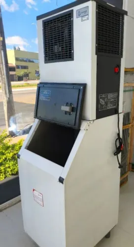 Máquinas de gelo EVEREST NOVAS