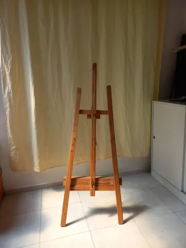 Cavalete para tela de pintura em ótimo estado