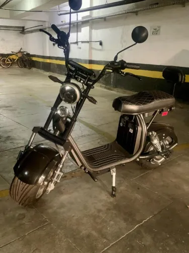 Scooter Elétrica Rápida 3 velocidades e Econômica