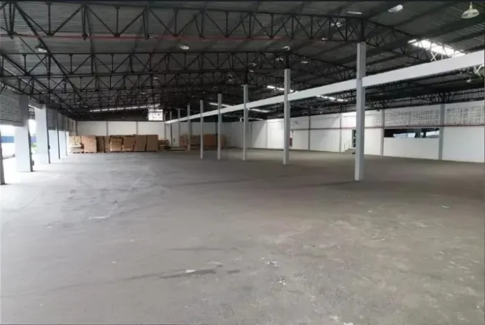 Galpão 2.700m² c/ AVCB e Habite-se Av. Rodrigo Otávio Prox Distrito Industrial I Manaus