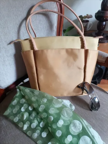 Bolsa couro natural Elegante e usual