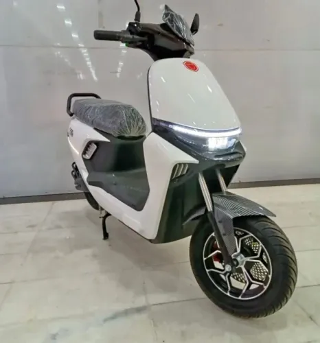 SCOOTER/ BICICLETA ELETRICA 