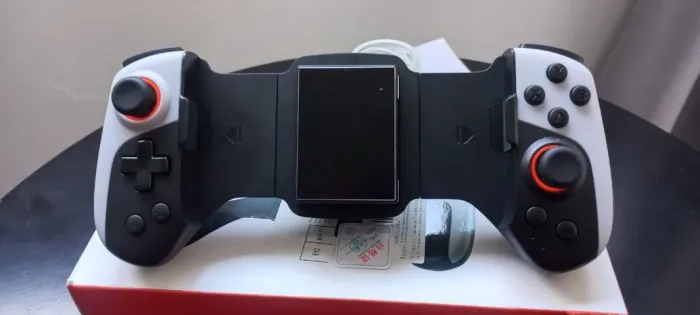 Cooling Game Controller ( Android / IOS / Switch / PC )