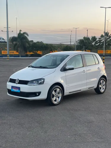 Volkswagen Fox 1.6 MI Total Flex 8V 5P 2014